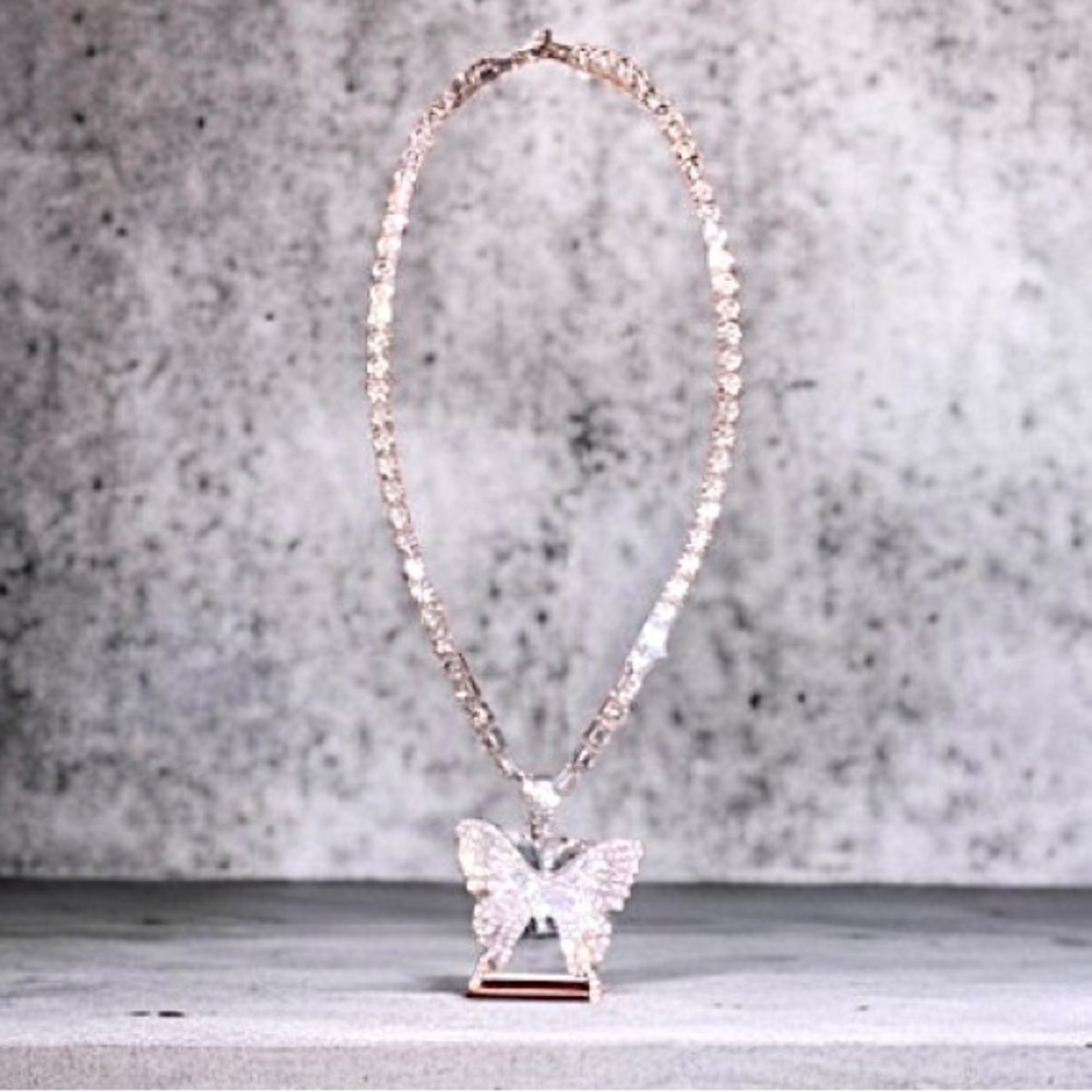 Silver butterfly rhinestone necklace chain - Picture 3 of 4